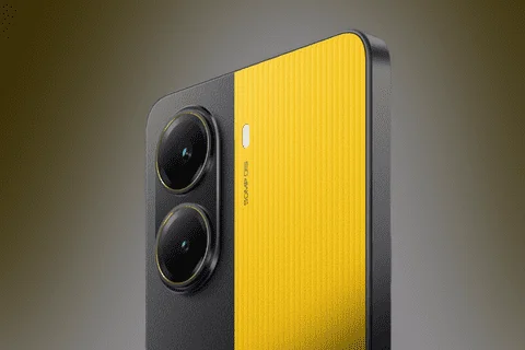 The POCO X7 Pro impresses with its massive 6550mAh battery and